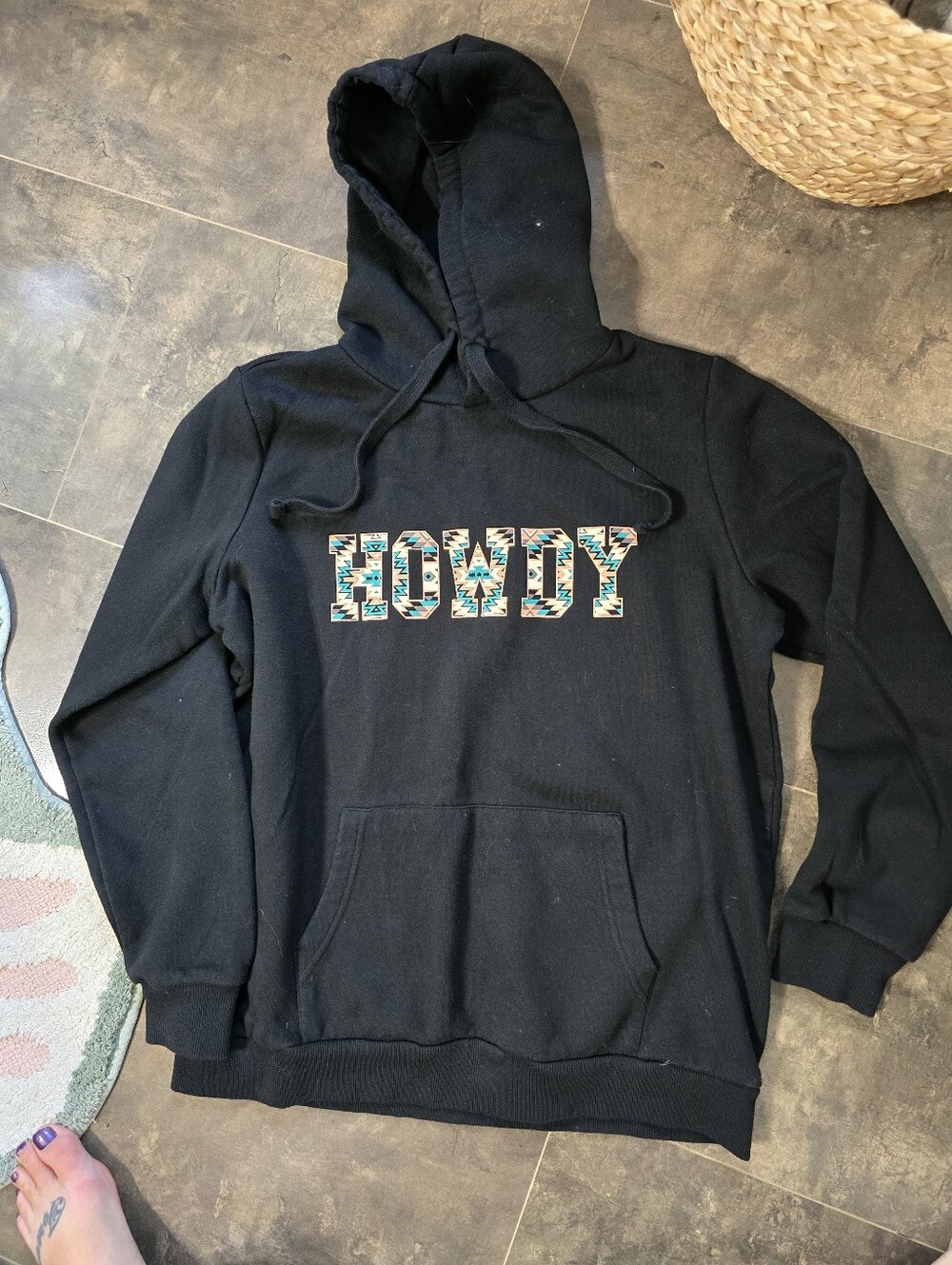 Black 'Howdy' Graphic Hooded Sweatshirt